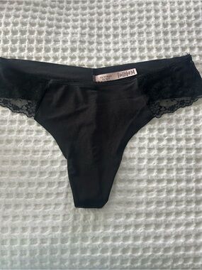 ❤️ NWOT VS Victoria's Secret Sz XL Black Lace Trim Thong Panties ❤️
